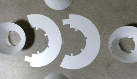 PVC剝離膜裁切機(jī)